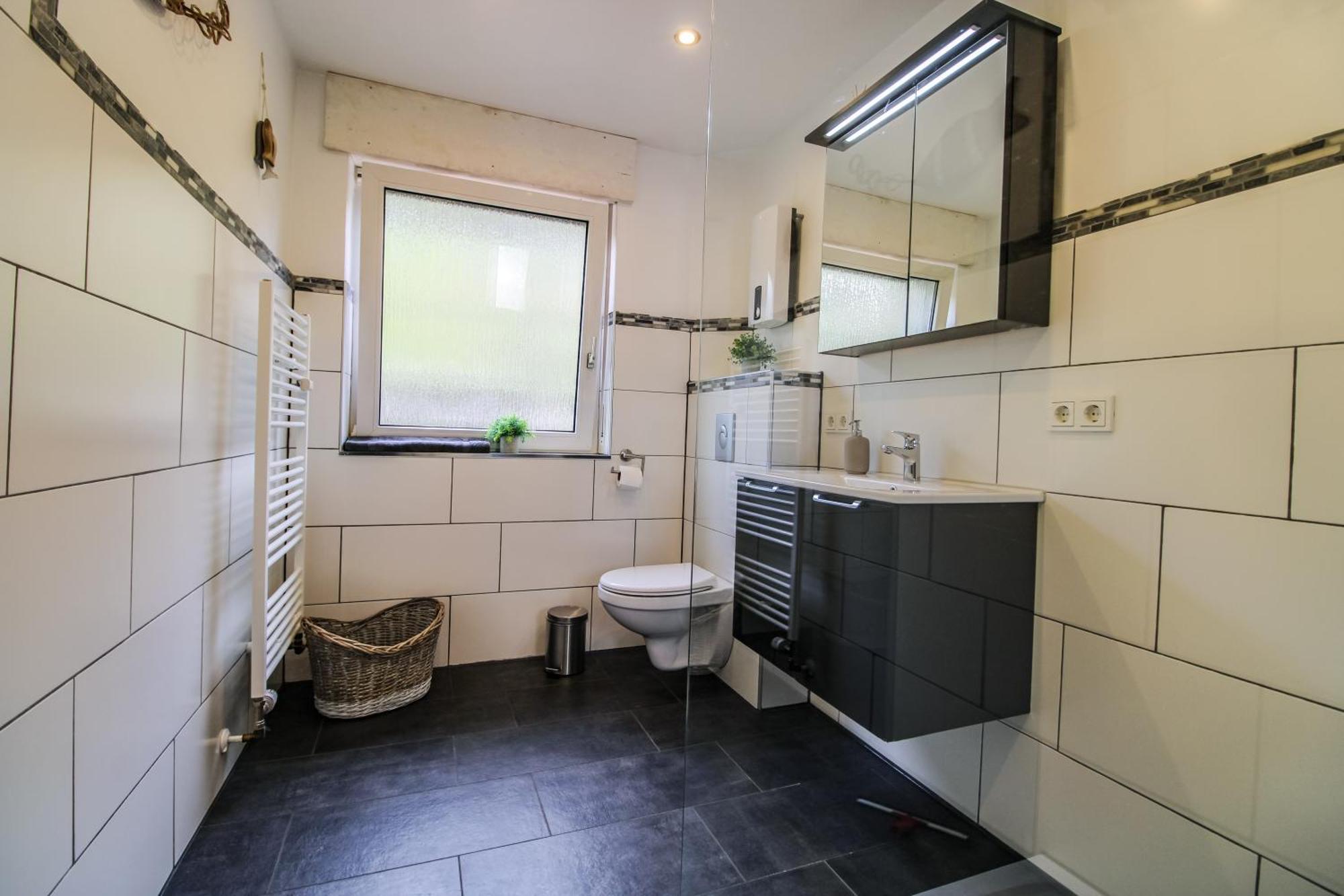 Sweet Six, Balkon, Netflix, Boxspringbetten, Hochwertiges Bad Zell an der Mosel Luaran gambar